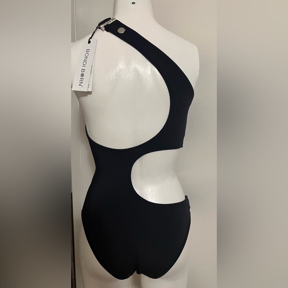 Bondi born One piece bikini - Picture 2 of 5